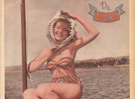 Cover van tijdschrift De Lach, 30 maart 1951. Op de foto zit een lachende vrouw in bikini op de achtersteven van een boot. Ze houdt een kaak van een groot zeedier voor haar hoofd. Haar gezicht is erdoorheen te zien.