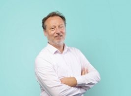 Portretfoto bijzonder hoogleraar Frank Huysmans
