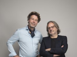 Een foto van Paul en Huib, makers van podcast Het Venlo-incident
