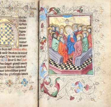 Miniatuur en tekst uit het Sarijs-handschrift. Op de paginagrote miniatuur Maria, omringd door de apostelen.