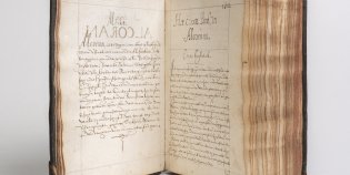Foto van de met de hand geschreven Koran.