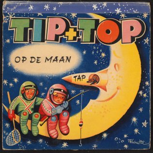 Omslag Tip en Top op de maan, met twee figuurtjes die aan het vissen zijn vanaf een halve maan.