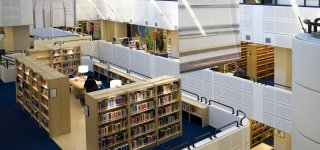 Picture of the reading room in the KB.